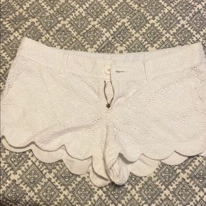 Lilly Pulitzer size 8 white eyelet Walsh shorts